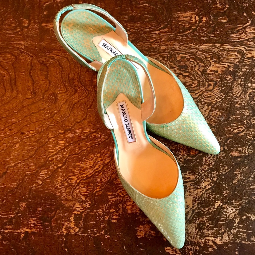 MANOLO BLAHNIK SNAKESKIN CAROLYNE PUMPS